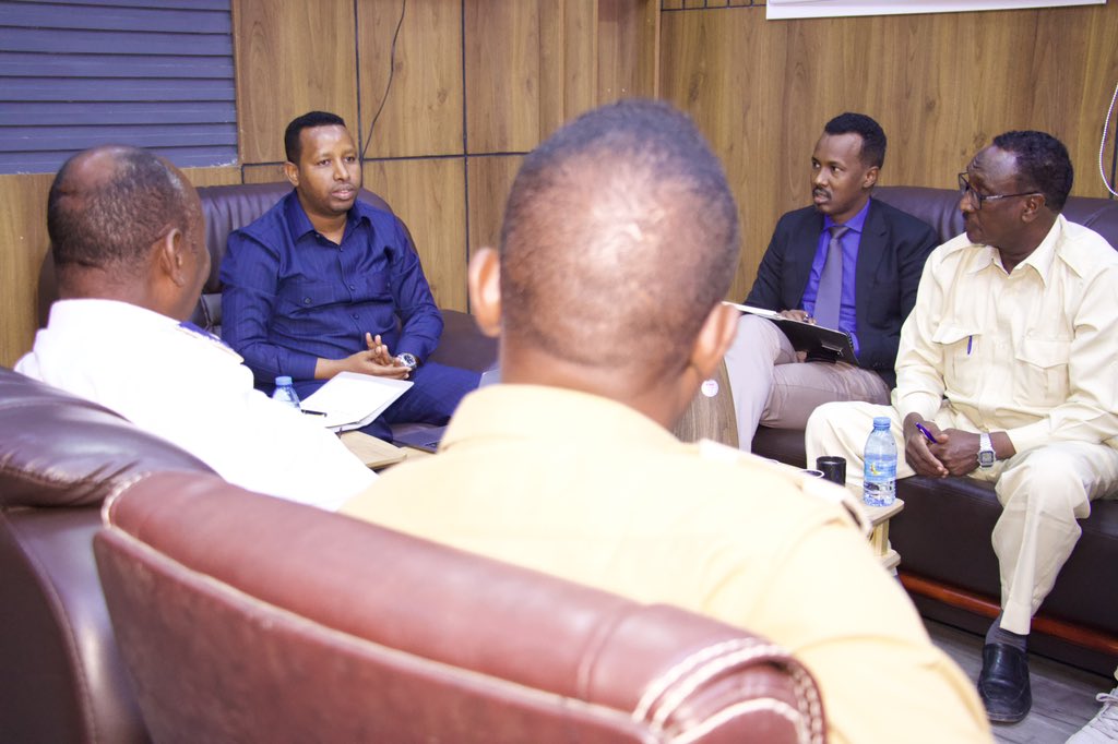 bkyare2020's tweet photo. Finally, I have briefed the force on the plans, and the ongoing efforts of the Ministry of Transportation and Civil Aviation to digitize its services and pledged our full support in building the human and technical capacity of the Somali Traffic Police. https://t.co/wOBhu5ysmr