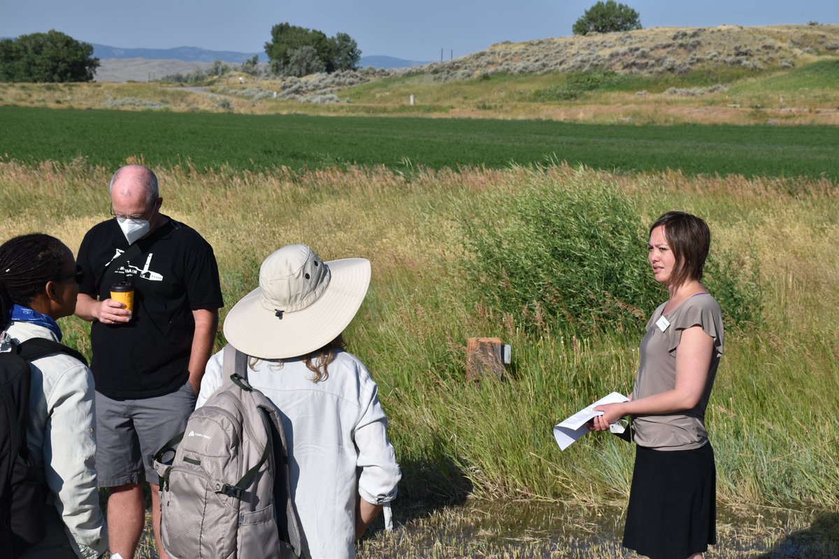 Executive Director Aura Sunada Newlin leads visitors through @HeartMountainWY’s immersive experiences, including the Parallel Barbed Wire exhibit, which traced the lives of former incarceree Clarence Matsumura & Holocaust survivor Solly Ganor. #IMLSmedals