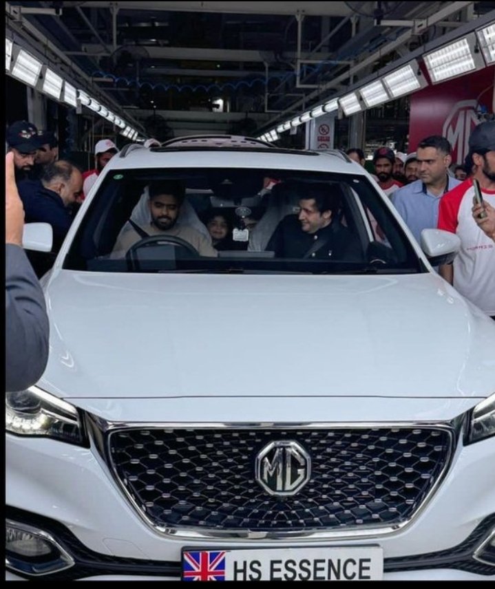 Babar got MG car from owner just to choke in 2 knockout games in PSL while having a stinker in both games. This is the standard of our franchise now? 
What happened to the Zalmi I love 😑