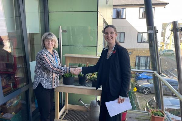 Demonstrating compassion and ingenuity, King's pupil Lilly-Anne devised a wheelchair-friendly planter as part of her A-Level project, enriching the lives of residents at Stockmoor Lodge nursing home by reconnecting them with the joy of #gardening. kings-taunton.co.uk/latest-news/cu…