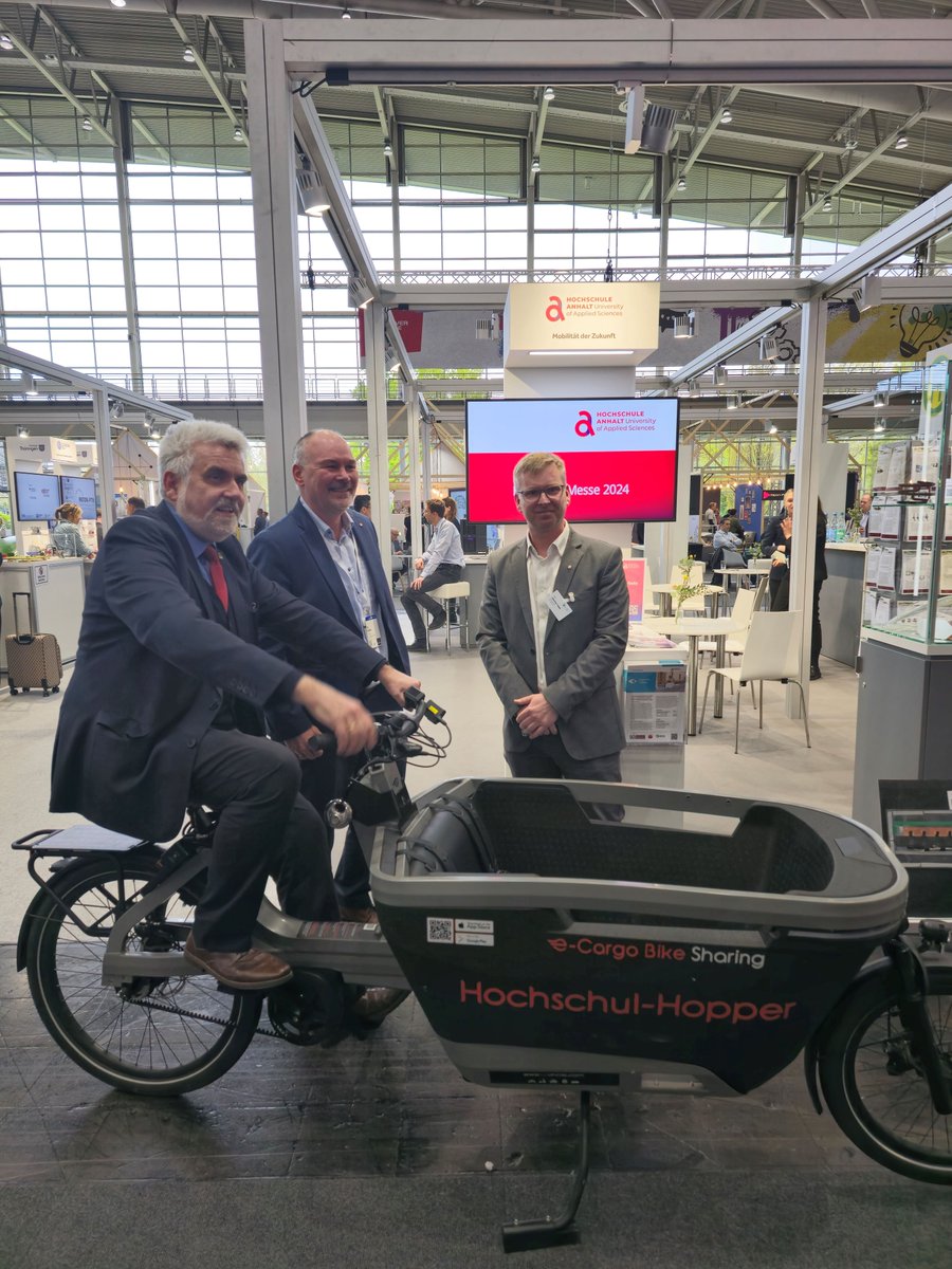 Ready for Smart City Robots tweet media