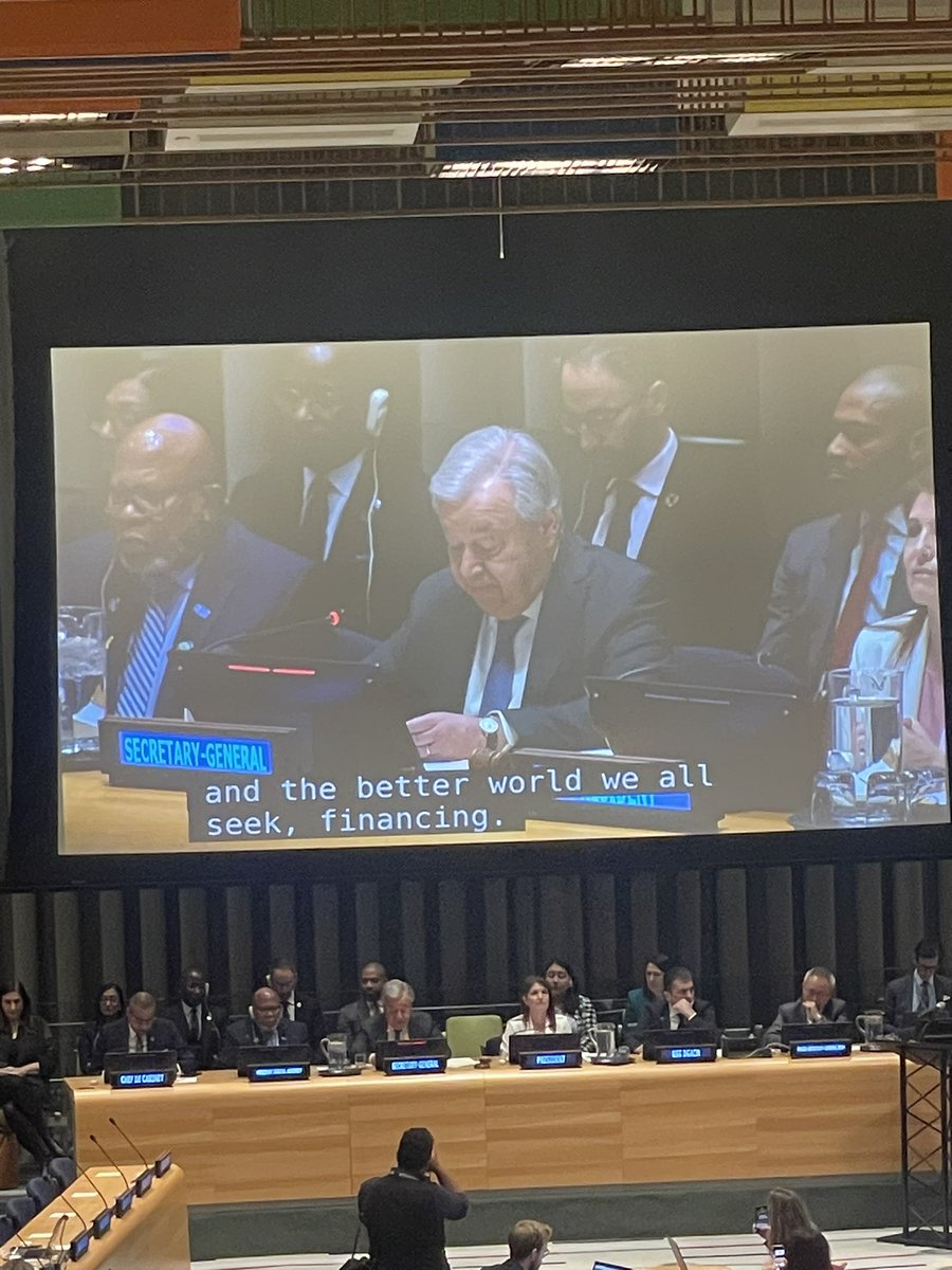 - Penger flyter i feil retning ut av land som trenger det mest, sier FNs generalsekretær <a href="/antonioguterres/">António Guterres</a> og etterlyser grunnleggende endringer i finansarkitekturen. #FfDForum er igang!#Fin4Dev #GlobalGoals #CancelTheDebt