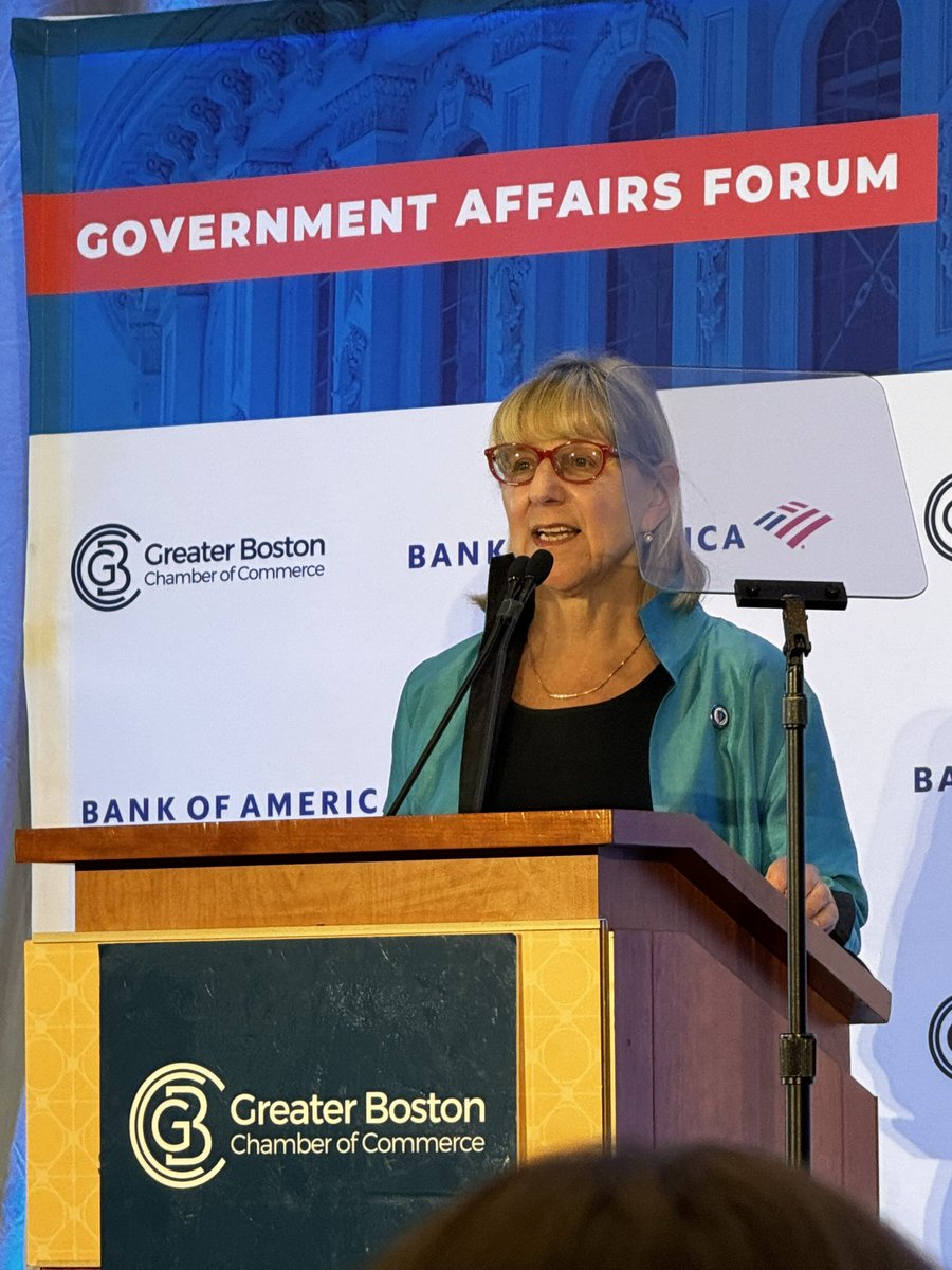 Great to be in Seaport for @bostonchamber Govt Affairs Forum breakfast w/ Senate President Karen Spilka! Terrific to hear that next phase of Free #CommunityCollege will be in FY25 budget, championing #RaisetheAge & pushing for #healthcare reform! Bravo for bold #maleg agenda