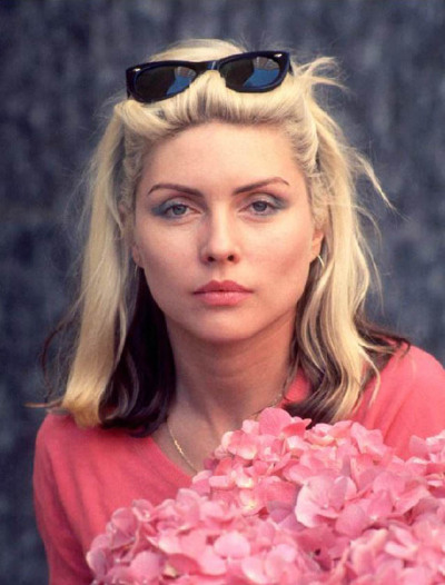 Debbie Harry, NYC 1977, by Bob Gruen. Pretty in punk.