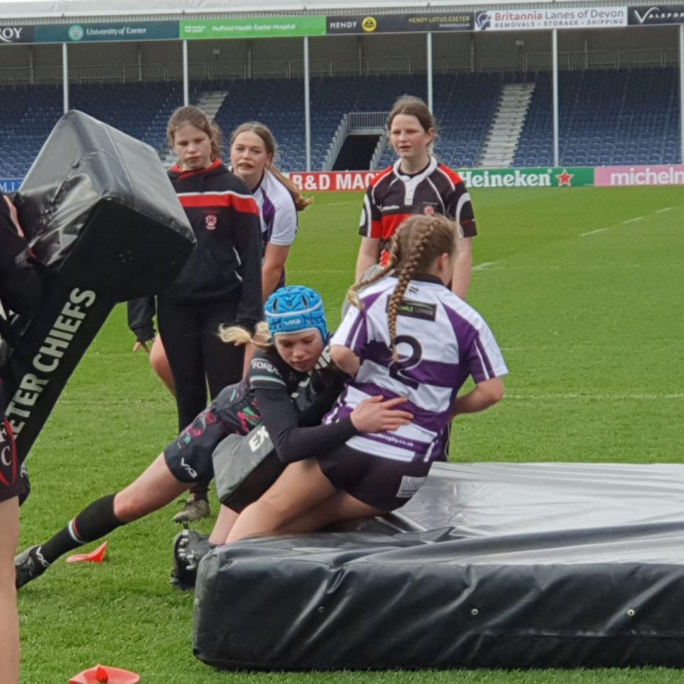 Y8 Bella enjoyed a day @SandyParkExeter participating in the launch of the 2025 Women's @rugbyworldcup She was coached by International & @ExeterChiefs players helping to promote and support Women's and girls rugby. #excellence #loveoflearning #outstandingrelationships