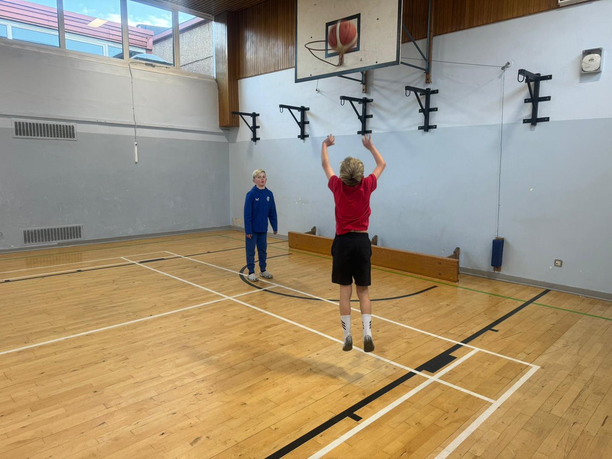 Diane Barbour tweet media