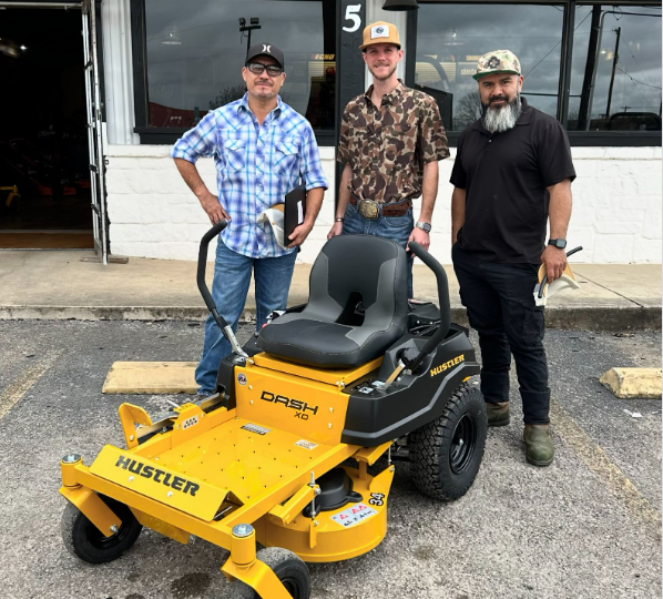 Hustler Turf tweet media