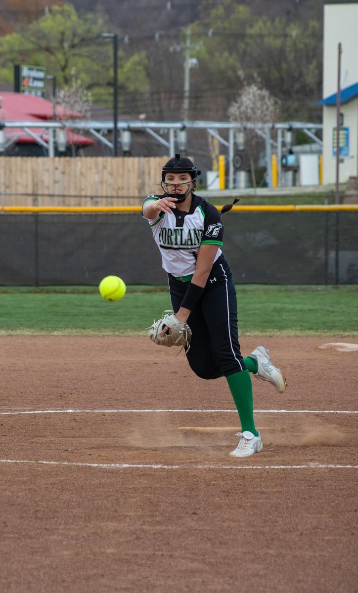 Our pitcher Eva Hidrogo is up for Courier Journal athlete of the week! Please cast your vote for her!

courier-journal.com/story/sports/p…