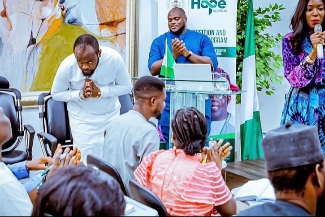 Seyi Tinubu made a special visit to the Unlock Training program meeting with the SSAP on Technical, Vocational and Entrepreneurship Education, delivering an inspiring speech that encouraged the participants to focus on building their skills and creating a brighter future. His