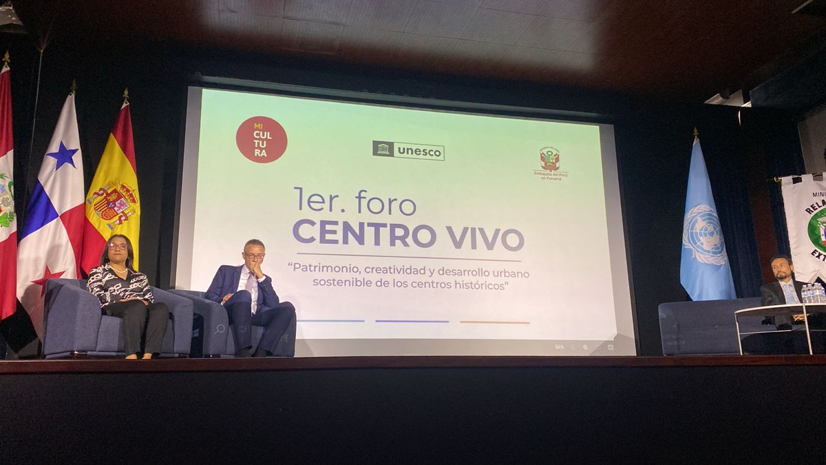 Hoy nos encontramos participando del evento de @MiCulturaPma donde se anuncia la formación de una red de personas expertas en el patrimonio material e inmaterial en el 1er Foro Centro Vivo 'Patrimonio, creatividad y desarrollo urbano sostenible de los centros históricos'