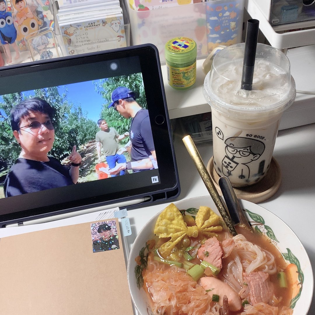 ppwixstudyy's tweet photo. 𐙚 22 April 2024 🍈🧴🏄🏻♀️
𓇼 sci - ขึ้นเรื่องใหม่เรื่องระบบร่างกาย
𓇼 tgat - ท่องศัพท์ / ทำโจทย์
𓇼 soc/thai - วางแผนเรียนกับแม่แจ็ค
แพลนของวันนี้แน่นมาก ปวดหลังปวดตัวไปหมด แต่พอทำครบก็ภูมิใจในตัวเองนะ เก่งที่สุบบ✊🏻💘 อยากเรียนกับแม่แย้วว
#วันนี้dek68ทำอะไร #ppwixstudy https://t.co/jOMcKr9d5L