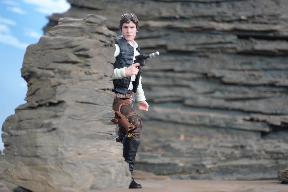 No matter the scale of your #HanSolo #Figures, you can make him a cool diorama using this #terrain #tutorial - youtu.be/obpodpTYYdM?si… #StarWars #ActionFigures #StarWarsTheBlackSeries