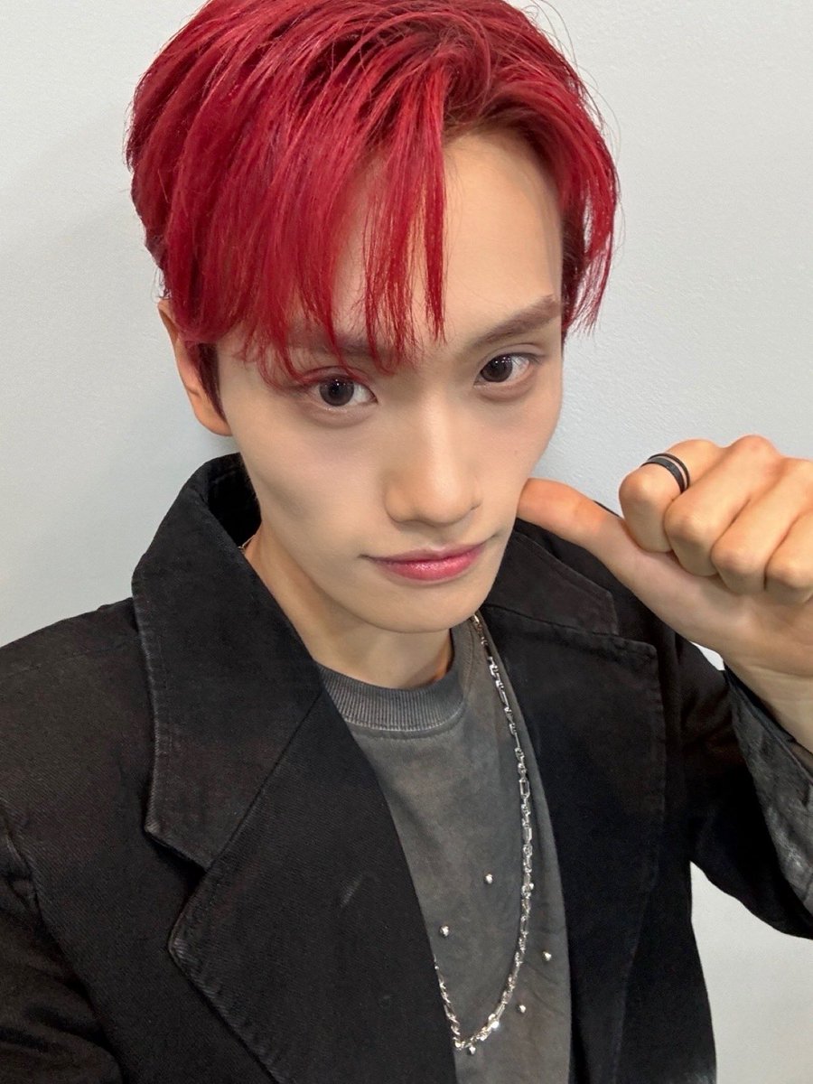 TIOT_NOW's tweet photo. [#준현]
오늘 락땡 첫 쇼케이스 와주셔서 진심으로 감사합니다
많이 아쉽고 더 잘 해야했는데
로티.....라는 어색한 단어 앞에 제가 긴장 많이 했나봐요
로티....! 진심으로 또 감사하고 자랑스러운 baby 될게요
밥 맛있는거 먹어요...........!( 오늘따라 좀 어색하다..)

#금준현 #KUMJUNHYEON
#TIOT #티아이오티 
#Kick_START #ROCKTHANG