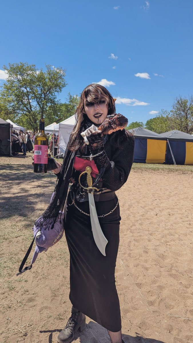 mochimochi (๑´• .̫ •ू`๑) tweet media