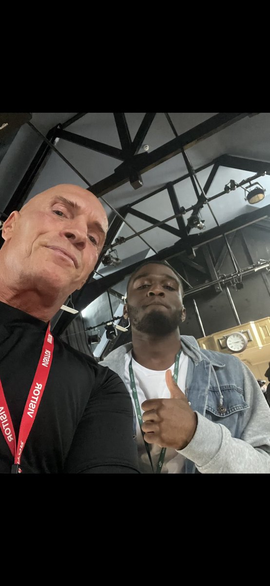 paulhannaford's tweet image. Shooter’s Hill 6 form collage today great logo outside (transforming lives)  so we are all on the same hymn sheet 🙏🏻😊 &amp;amp; this young deaf black boy said I could not hear 👂 everything you spoke about but the images of your injury’s has put me off drugs for life 😂💪🏻 #jobdone ❤️