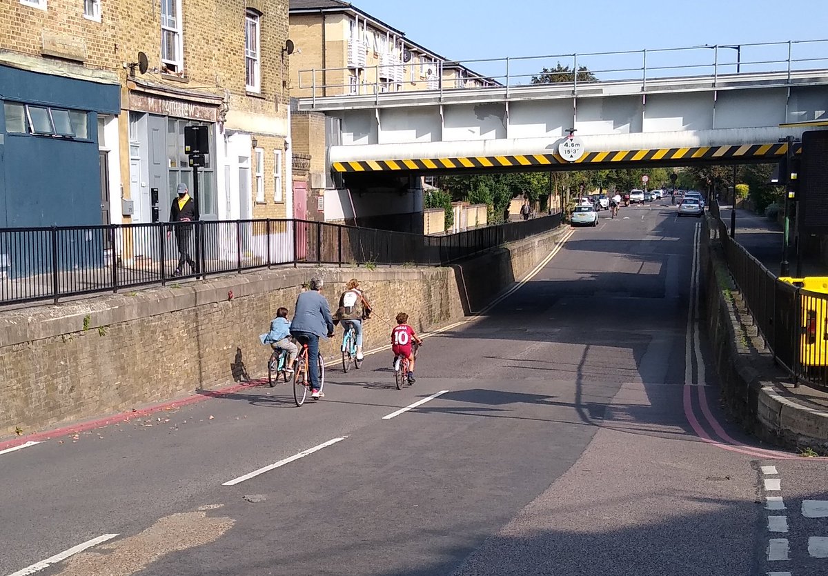 Hackneycyclist tweet picture