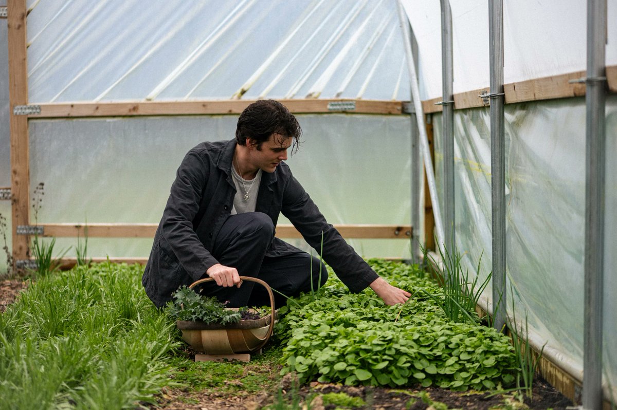 Does this 'rewilding restaurateur in West Sussex promoting a healthy landscape' look familiar? It's the Wilding Kitchen's Ned Burrell one of 11 eco champions making our travels better as highlighted by @cntraveller for #EarthDay cntraveller.com/article/eco-ch… #Knepp