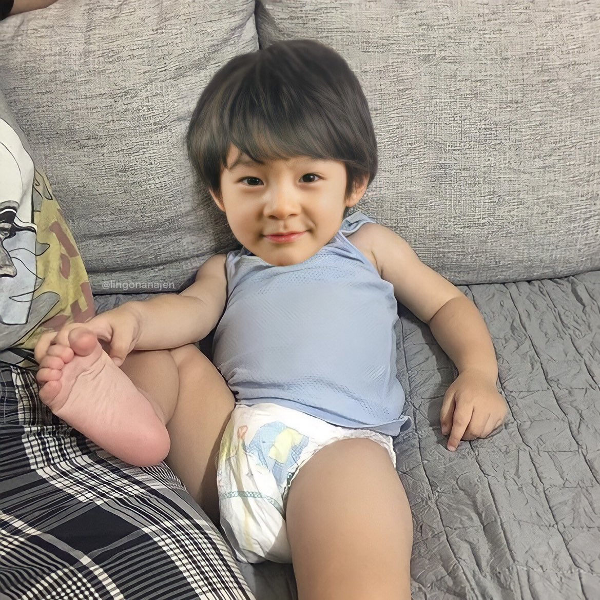 ในที่สุด…🎉🎉 เราก็ได้เจอกัน…👶🏻💖💝💞 หลังจากแม่รอหนูมา 9 เดือน…🤰🏻ขอบคุณฟ้าที่ส่งเทวดาตัวน้อยมา… 👼🏻👼🏻👼🏻 แม่รักหนูนะ…🌈⭐️💫 เจ้าตายิ้มดวงใจของแม่… 🤲🏻👶🏻🍼🎀