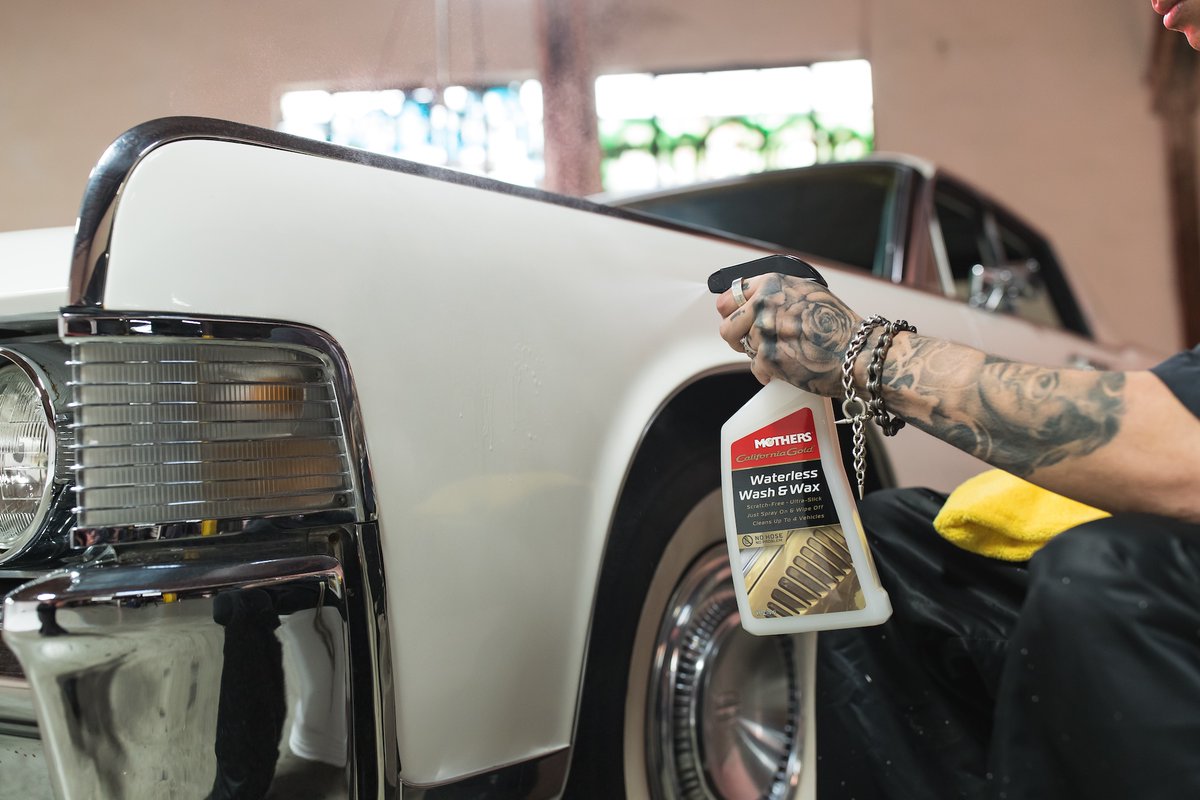 No hose, no problem. Just spray, wipe and buff your way to a beautifully washed and waxed finish with Mothers California Gold Waterless Wash & Wax. It’s the quick and easy way to wash and wax your vehicle without water! #lincoln #continental #motherspolish #motherspolished