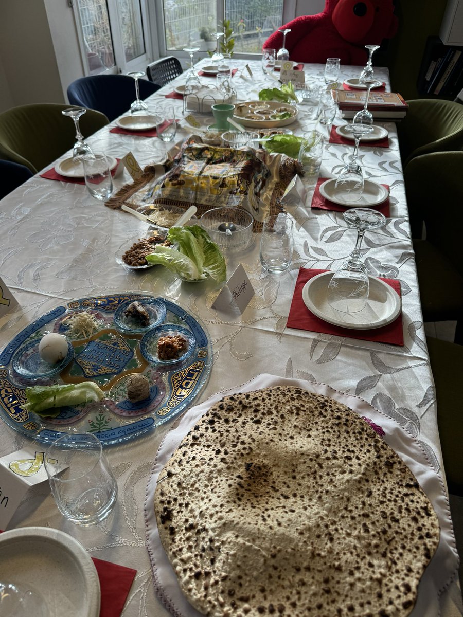 Chag kasher vesameach to all those celebrating Passover! 💙🫓🇮🇱