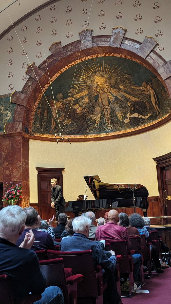 Livi_LJ's tweet photo. Sublime French programme this afternoon from @atharaud @wigmore_hall @BBCRadio3 https://t.co/qrtcJOop93