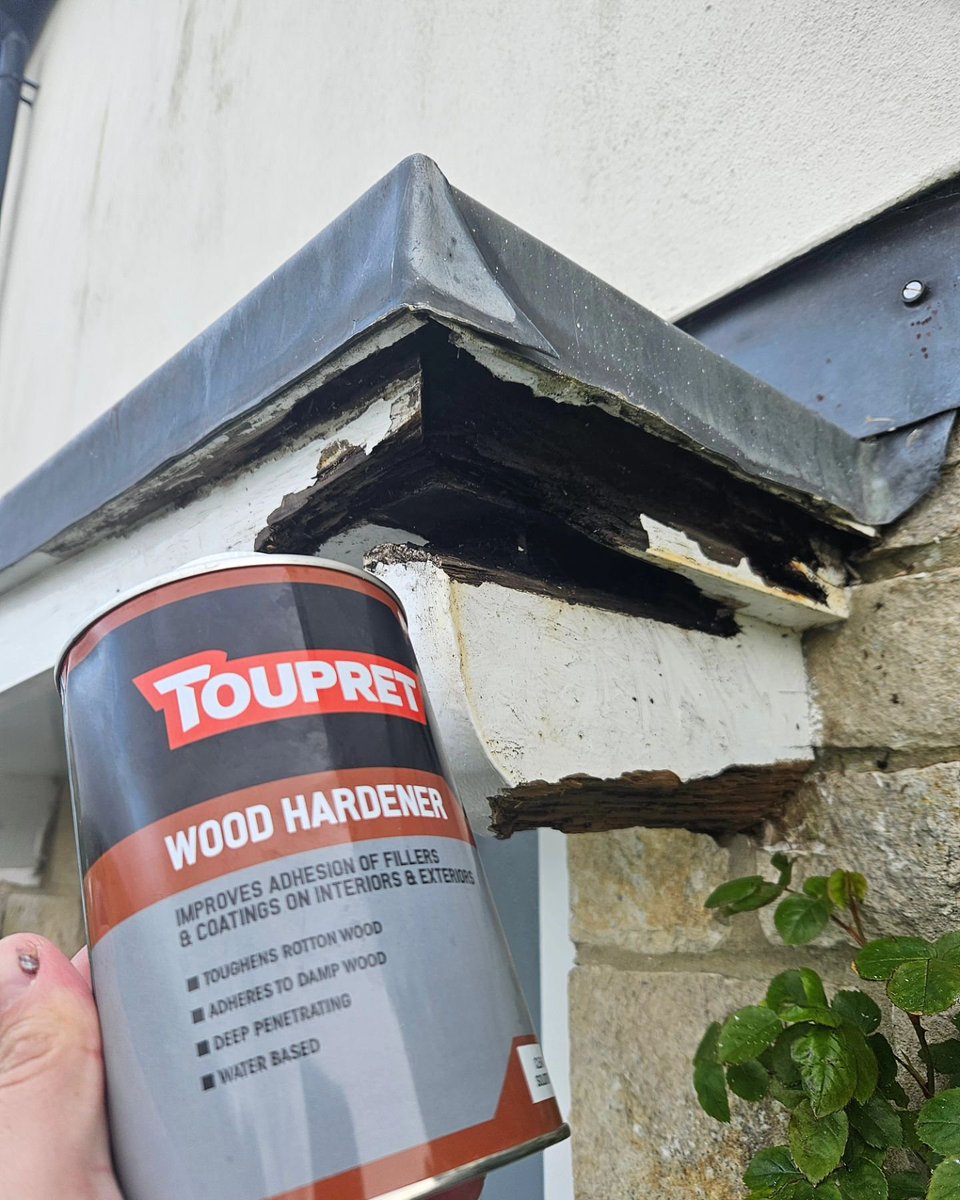 Have you used our Wood Hardener lately? Here are some reasons you might want to! 👇 🪵 It toughens rotten wood 🪵 Adheres to damp wood 🪵 It is deep penetrating 🪵 Plus it's water-based Why not give it a go on your next project? Photo: IG: rising_phoenix_decorating