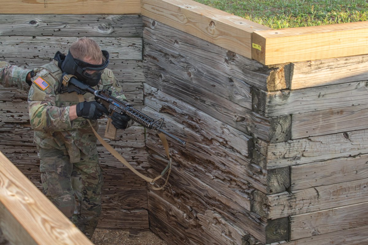 It's time to get after the basics, and no better way than practicing how to enter and clear a trench! Last week 4ID Combatives Team members dropped into mock trenches and cleared enemy positions as part of a tactical lane event for the 2024 Lacerda Cup! #LethalTeams #iiicorps