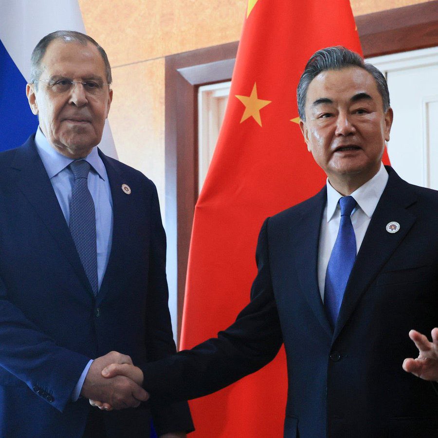 Bhaveshpress's tweet image. Statement from the Russian Foreign Minister:

Russia and China have fully phased out the use of the dollar in their bilateral economic interactions. 🇷🇺🤝🇨🇳 #EconomicRelations #CurrencyShift