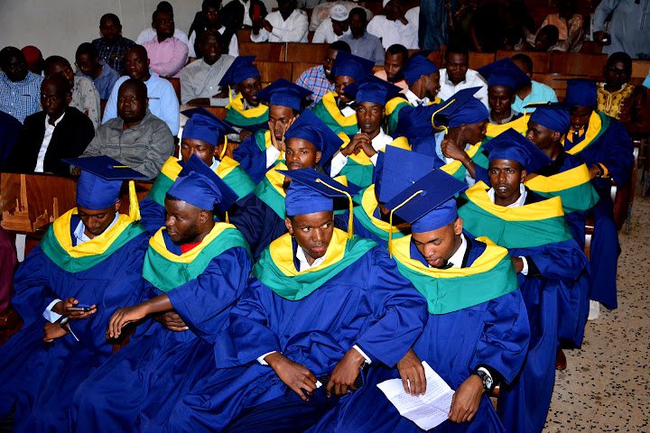 نظم المركز الثقافي الإسلامي في كيغالي حفل تخريج الدفعة 29 من طلبة المدرسة العلمية بالمركز و الحاملين لشهادة الثانوية العامة برسم السنة الدراسية 2023/2022.