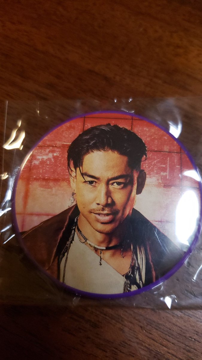 nami2nd73's tweet photo. 拡散お願いします🙇‍♀️
EXILE THE SECOND
THE FAR EAST COWBOYZ
会場ガチャ 交換

【譲】ケンチ ハンドタオル(×2)、AKIRA缶バッジ

【求】★AKIRAラバーキーホルダー
☆SHOKICHIハンドタオル
✨ピンバッジ(ブロンズ以外)
★→☆→✨

交換難しいと思いますが、よろしくお願いします🙇‍♀️🙇‍♀️🙇‍♀️ https://t.co/Z1Bnsxwg3X