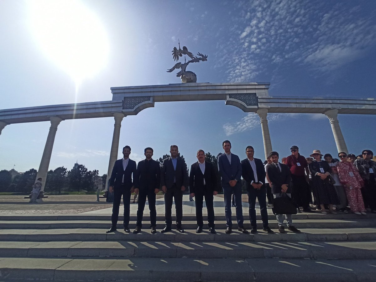 📍Özbekistan/Taşkent INNOPROM Orta Asya Uluslararası Endüstriyel Ticaret Fuarı’na katılmak ve bir dizi resmi temasta bulunmak üzere geldiğimiz Özbekistan’ın başkenti Taşkent’te, ülkemizi başarıyla temsil eden Bakanlığımızın yurt dışı teşkilatında görevli Ticaret Müşavirlerimiz