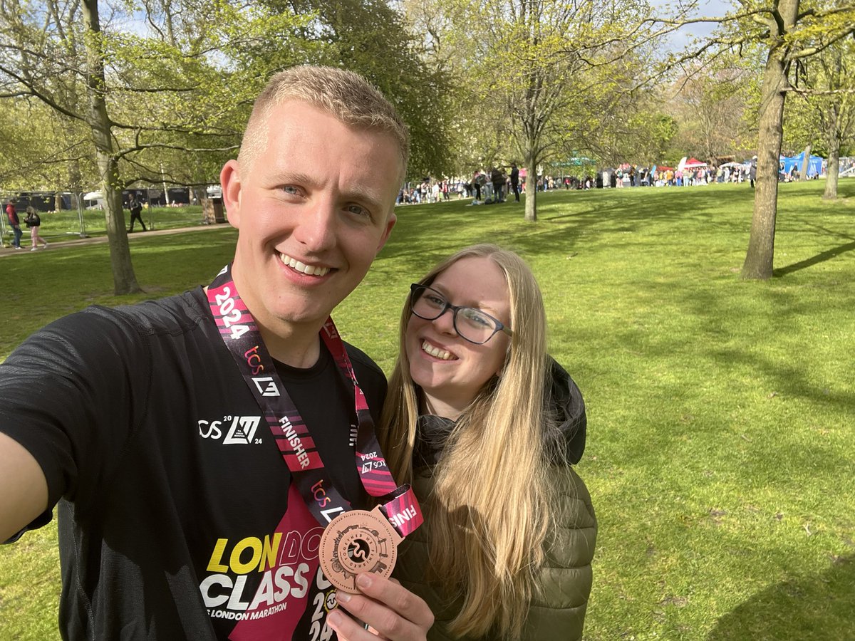 London Marathon 2024 what a day! 

Feeling the aches and pains today but worth it for the day and the PB 3:52:58🏃🏼🏅