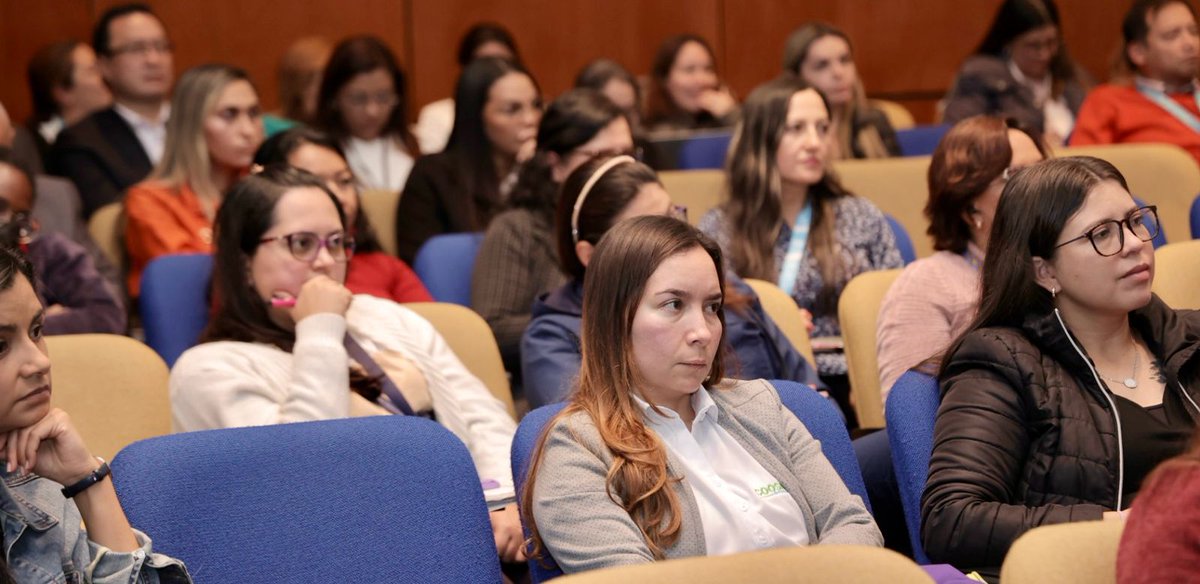 #SaludComunica | Con 3.400 promotores y 400 equipos básicos de hogar, @SectorSalud ofrecerá atención resolutiva a la población directamente en los territorios, bajo el modelo #MASBienestar. Estamos en la Semana de la Seguridad Social. Conoce más 👉bit.ly/EquiposAtenció…