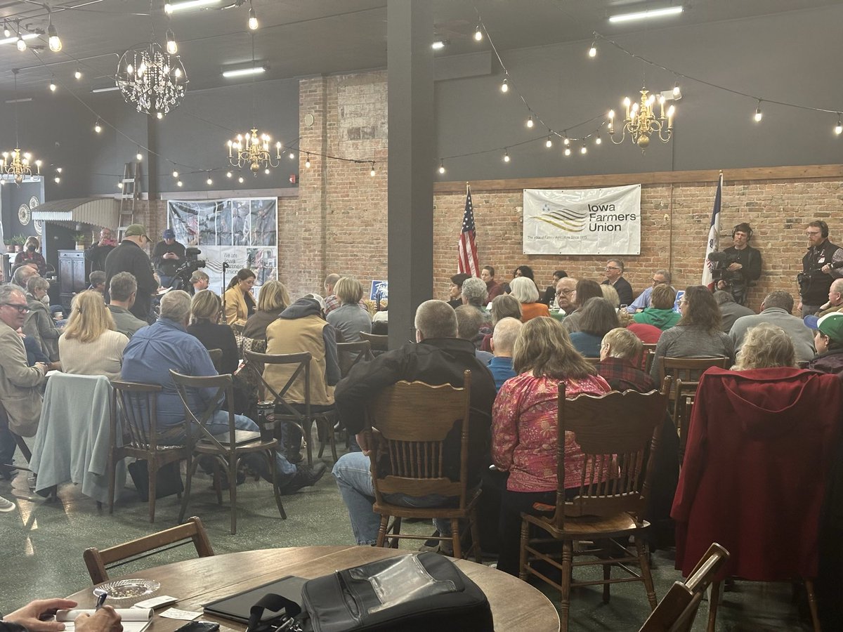 Over the weekend, I had the opportunity to attend a listening session featuring FTC Chair Lina Khan, Iowa Farmers Union, National Farmers Union, State Innovation Exchange, &amp; a few of our Democratic lawmakers.

If we want our Ag industry to thrive, we must preserve competition.