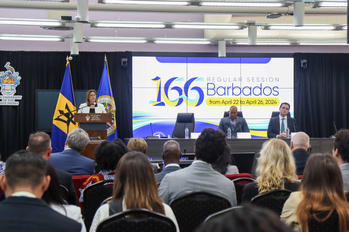 CorteIDH's tweet photo. #166RegularSession
The Opening Ceremony of the 166th Regular Session in Barbados was held.
The high-level participants were:
🔵Hon. Kerrie D. Symmonds, M.P. Senior Minister, Minister of Foreign Affairs and Foreign
Trade and Senior Minister coordinating the Productive Sector
🔵President of the I/A Court H.R, Judge Nancy Hernández López
🔵Vice President of the I/A Court H.R, Jugde Rodrigo Mudrovitsch
👩🏿💻 Relive the opening ceremony here: https://t.co/oF45ThWNTA #ProtectingRights