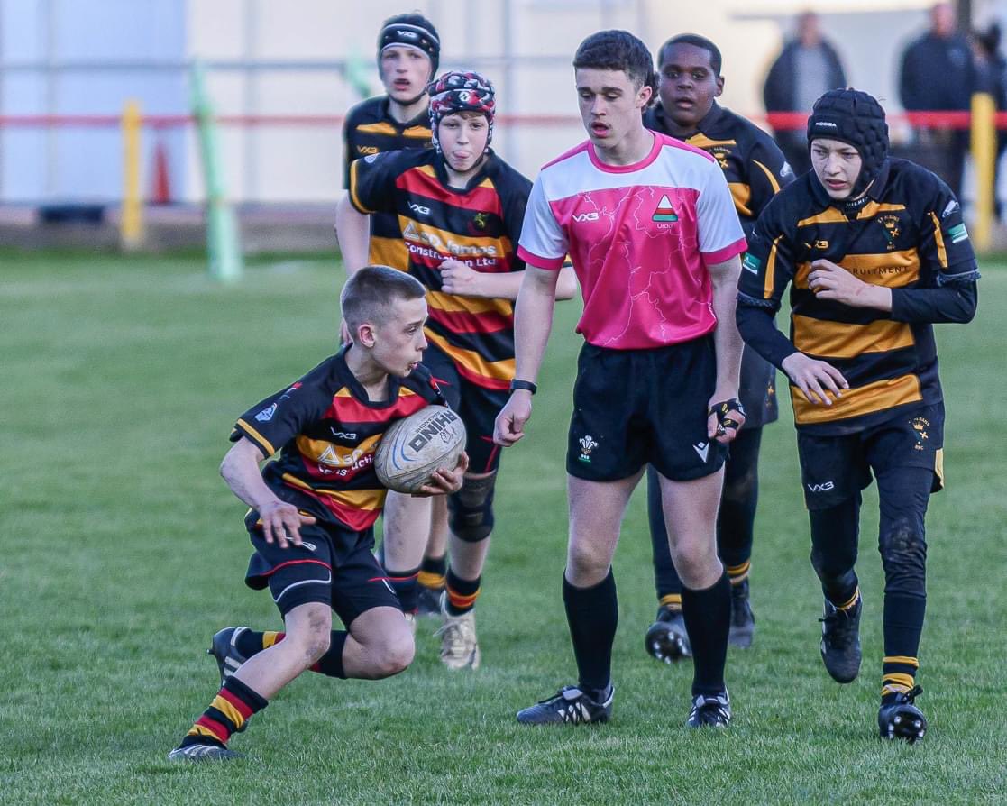 Max_Clem01's tweet image. Many thanks to @Blackwood_Rugby for providing me the opportunity officiating the Jack Thomas Cup 🏆

Excellent match between two excellent teams 👏🏻👏🏻