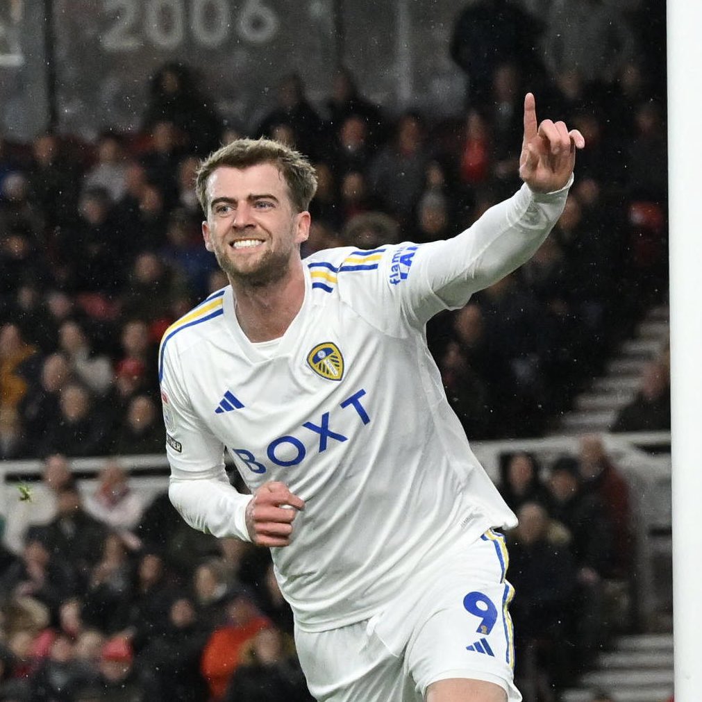 Halftime:

Middlesbrough 2-3 Leeds

Please Leeds.

#Leeds #LeedsUnited #LUFC #PremierLeague #PL #EFL #Championship #Middlesbrough #MiddlesbroughFC #MFC #MIDLEE