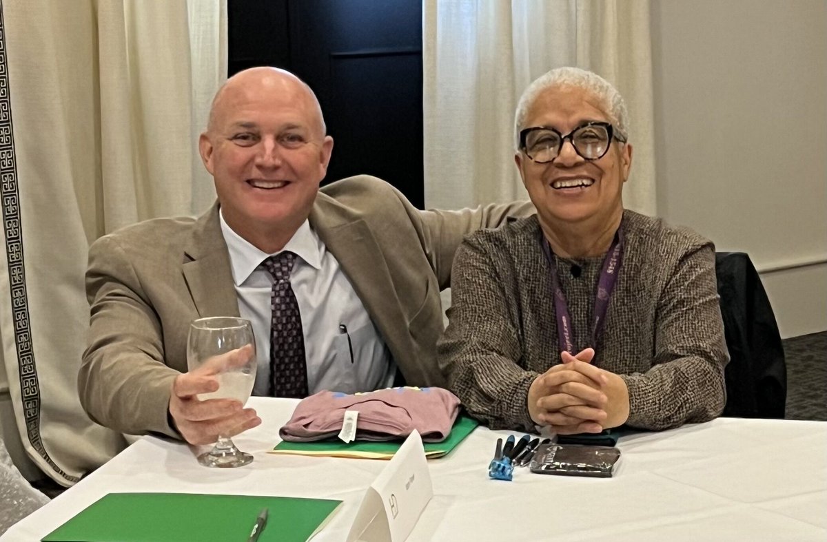 HeritageDigital's tweet image. 🥳 Congratulations to @JoyceFord from #TheNaomiProject who won our #AprilEvent door prize.  Pictured here with our CEO @MartyParker

#PrizeWinner #Cybersecurity #SecuringYourWorld #DigitalInnovation  #HeritageDigital #ITServices