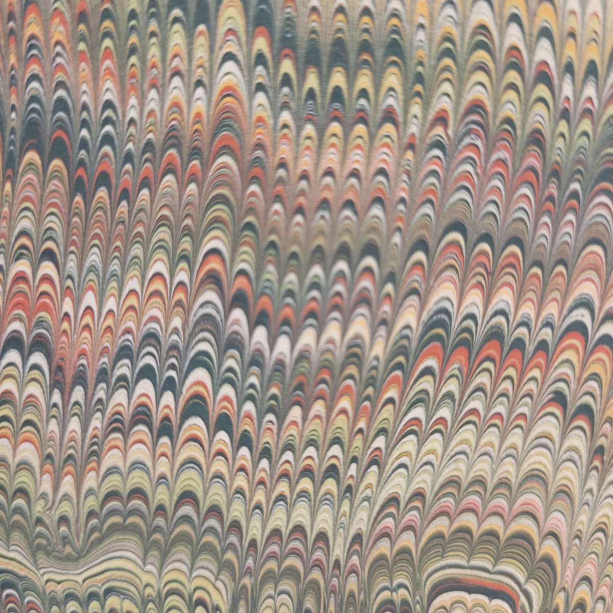 Happy #MarbledMonday! This modern double comb pattern is from our 1735 edition of An Essay on Reason.