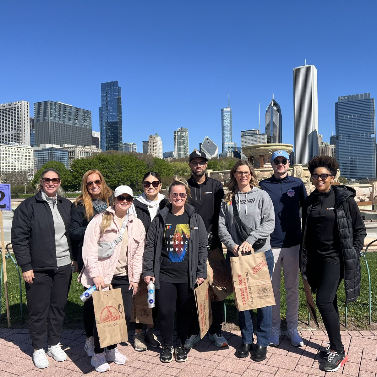 Yesterday morning, the #NASCARChicago team pitched in to help clean Grant Park ahead of Earth Day! 🌎