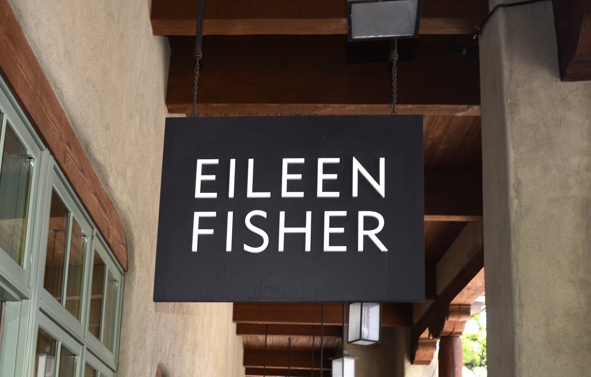 . @EILEENFISHERNY's Renew program takes over the brand's website. ow.ly/nP0G50Rlpve