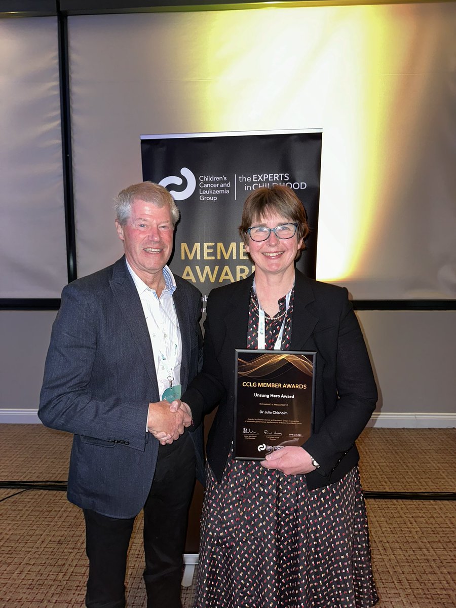 🎉 Congratulations Dr. Julia Chisholm for winning the #UnsungHero award at the #CCLGMemberAwards! 🏆 Her selfless mentorship and support of junior colleagues make her invaluable to the #PaediatricOncology community. Let's celebrate Julia's impactful contributions! 🌟 #CCLG2024