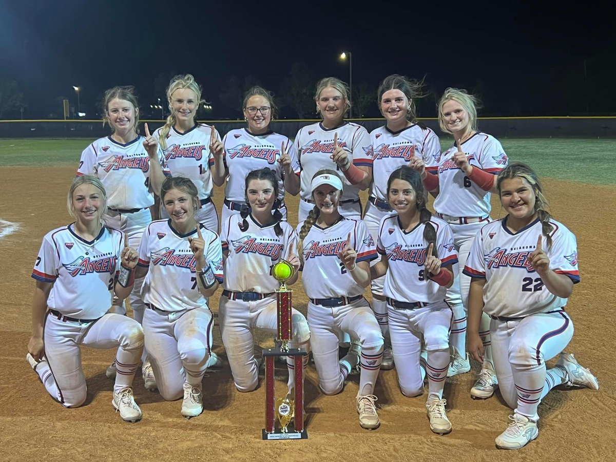 OkAngels08's tweet photo. Monster Trophy
Gold Bracket
16U Undefeated Champions! https://t.co/HQO05DVzjC