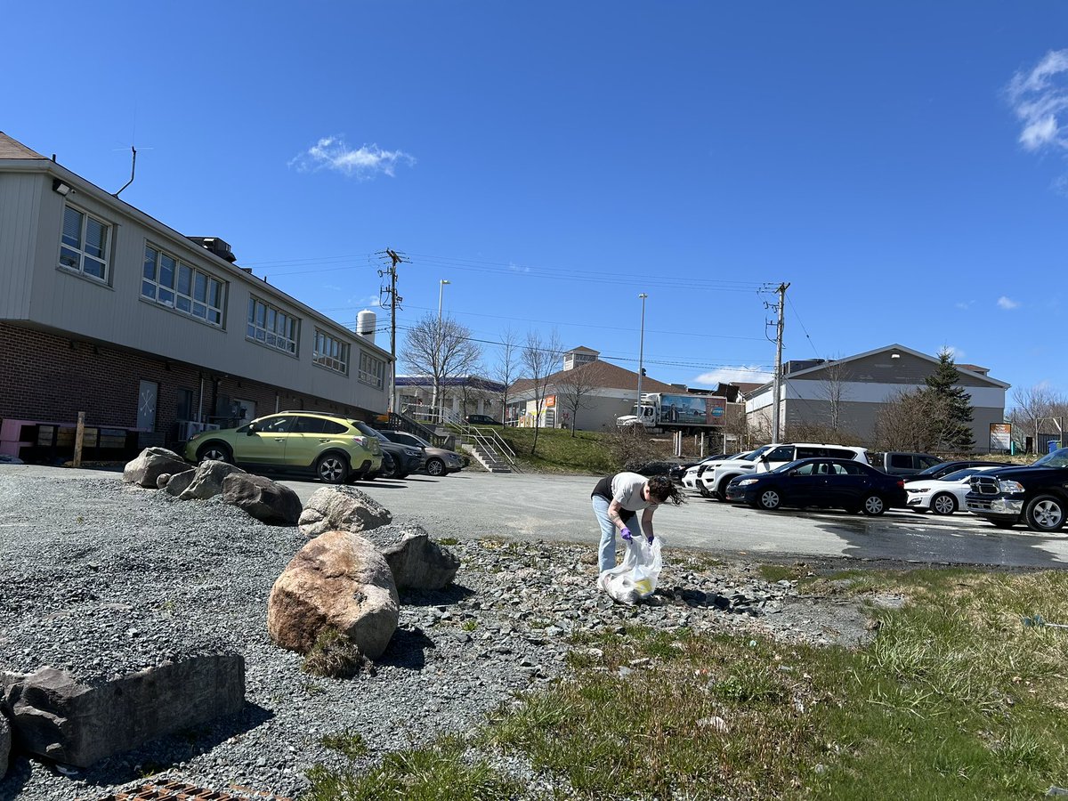 jacobibrien's tweet photo. ♻️ Jacobi Brien participated in a community clean-up event for Earth Day 2024, organized by the Sackville Business Association. Show us your Earth Day clean-up pics! https://t.co/fl05jwjVwn
