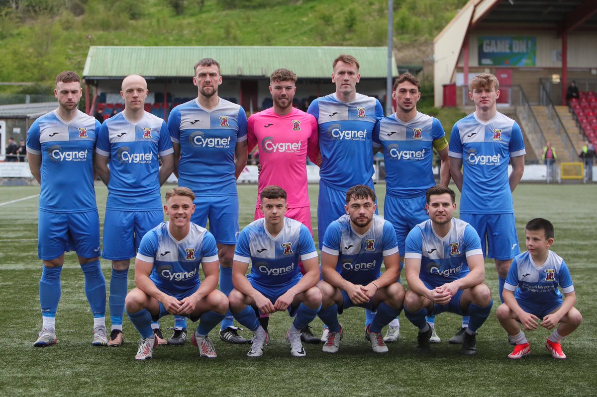 🔵🔵 Next Up 🔵 🔵

We return to Alyn Park for mid week cup action..........

Vs @RhostyllenFC 
📆 Tuesday 23rd April
🏆 NEWFA Cup 1/4 Final 
⏰️ 18:30 pm 
🎟 £5 entry
🍺 Bar Open unfortunately no hot food Available.