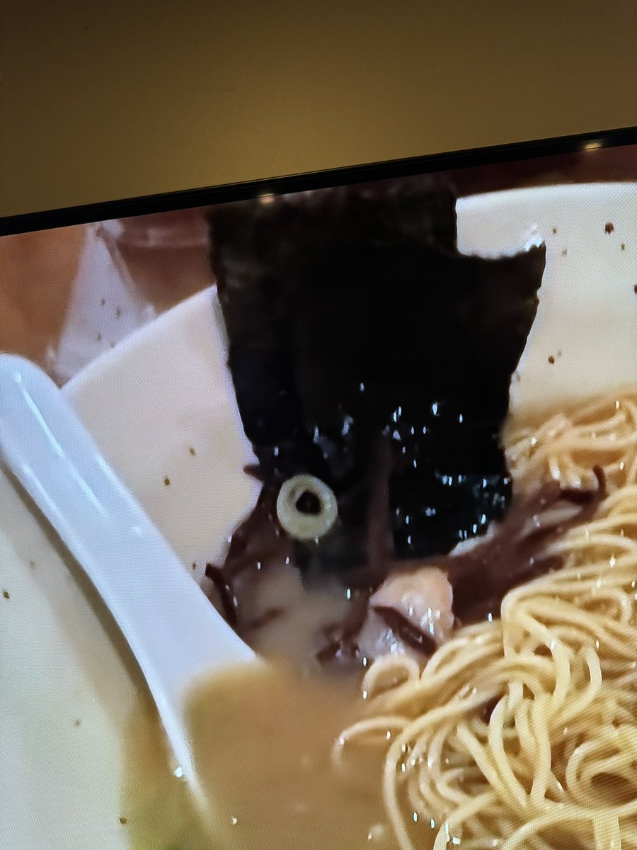 ravi5291's tweet photo. @Syndicate just catching up on the vlogs while cleaning the kitchen… 
I wasn’t expecting motivational chickens cooked cousin to make an appearance 😭😂 https://t.co/u1MU4aAv0m