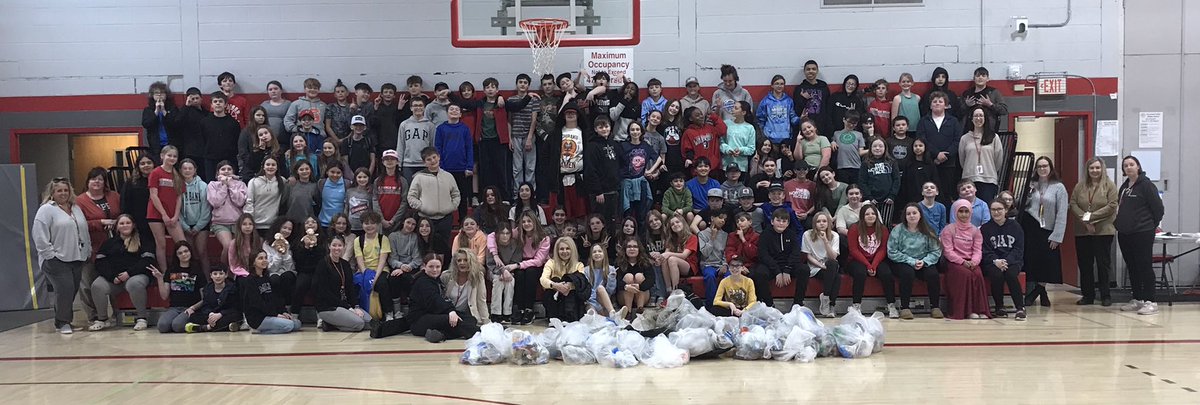MS Earth Day - my awesome 6th grade help pick up trash around the MS…keep the school and earth beautiful.  <a href="/larrydake/">Dr. Larry Dake</a> <a href="/CVCSDWarriors/">CV Schools</a>
