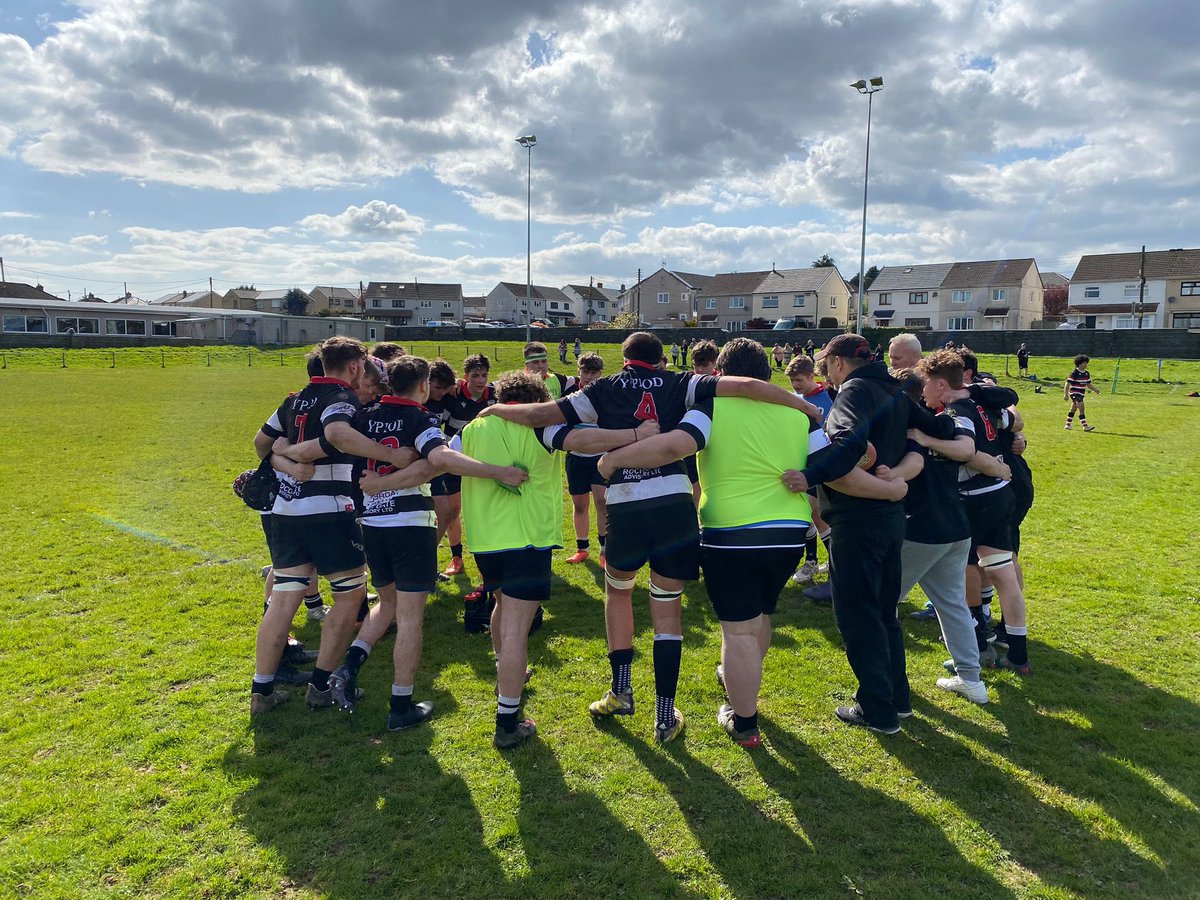 RupertMoon's tweet image. It was a happy hat trick Monday …
@AVFCOfficial win… @RfcTumbleYouth win … and ½ Moon (@JacMoon2 ) scores 3 tries. Big squad effort by all.
#HappyMonday #SimpleThings