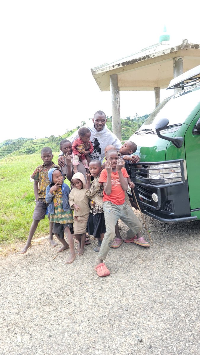 When you visit Bundibugyo, please do carry something  for these little ones at the viewpoint of the Rift Valley. They have good knowledge in exchange for a book, cloth or shoe!!
<a href="/ExploreUganda/">Explore Uganda 🇺🇬</a> <a href="/Ssenyonyiderick/">𝗦𝗦𝗘𝗡𝗬𝗢𝗡𝗬𝗜 𝗗𝗘𝗥𝗥𝗜𝗖𝗞 𝗦𝗔𝗡𝗬𝗨</a> <a href="/tour_plug/">Tour Plug</a> <a href="/KhanDolly15/">DollyKhan</a>