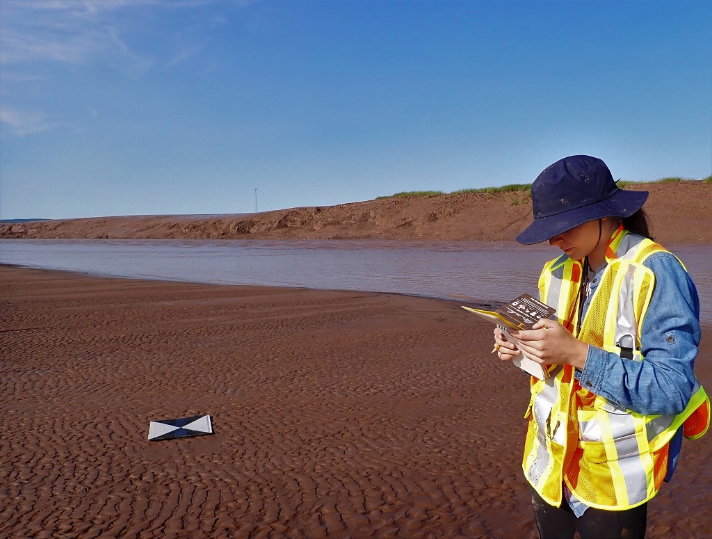 Every day is #EarthDay for Dr. Danika van Proosdij, a <a href="/GESatSMU/">Geography and Env. Studies at Saint Mary's</a> professor and Director of <a href="/tcadaptations/">TransCoastal Adaptations</a>. She received the President’s Award for Excellence in Research at <a href="/smuhalifax/">Saint Mary’s University</a> last year for her innovative work on coastal climate change adaptation: loom.ly/6LjvQIE.